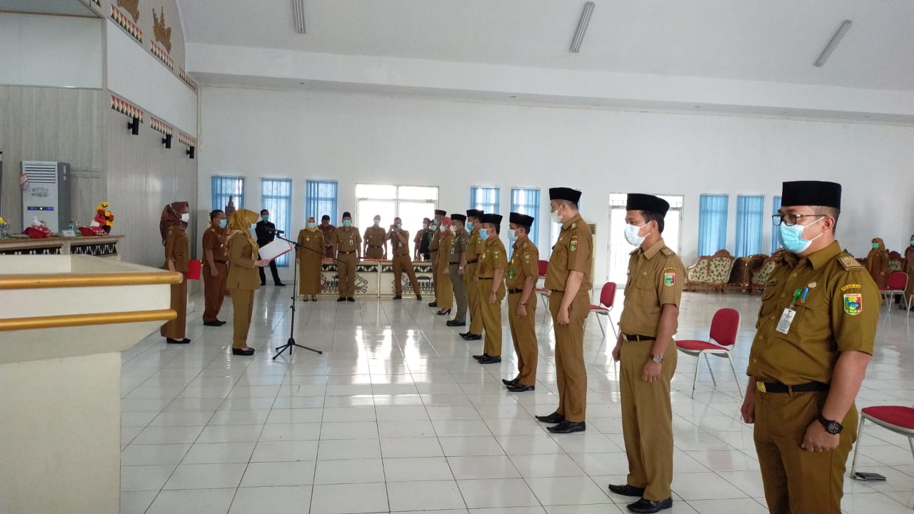 Bupati Lantik 9 Pejabat Pimpinan Tinggi Pratama Pemkab Tanggamus