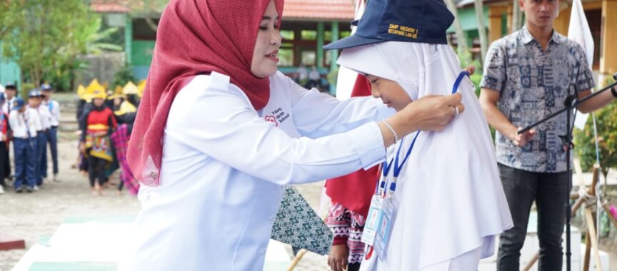 Buka Pelatihan Dasar PMR Gabungan Tingkat Madya, Bunda Winarni : Pelatihan PMR Dapat Mendorong Siswa Memiliki Keterampilan, Kemampuan dan Kepedulian Tinggi Kepada Masyarakat