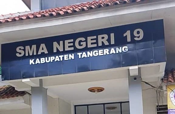 Dugaan Pungli SMAN 19 Pada Fasilitas Negara, Pedagang Dibebankan Biaya kontrak 3 Juta Rupiah?